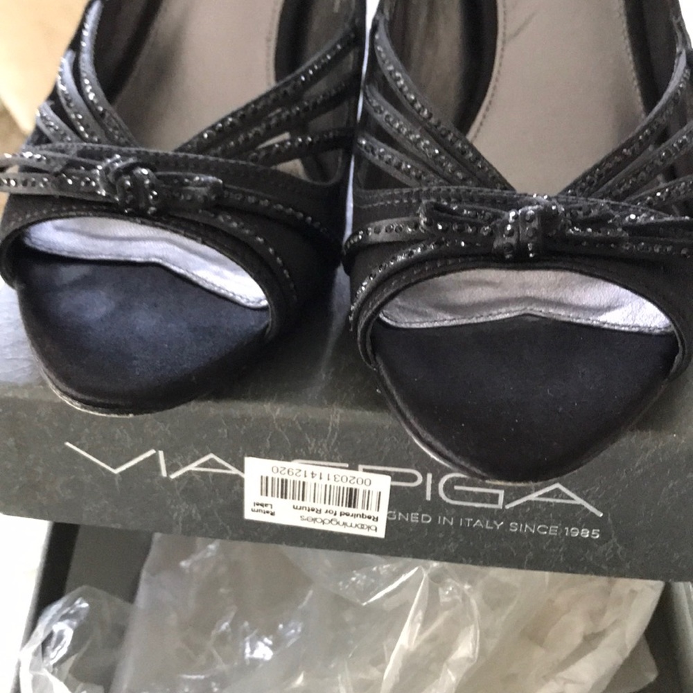 VIA SPIGA 3” BLACK STRAPPY HEELS BLOOMINGDALES 6.5